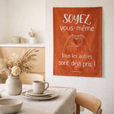 Torchon Vous-même Rouge 50 x 70 en situation
