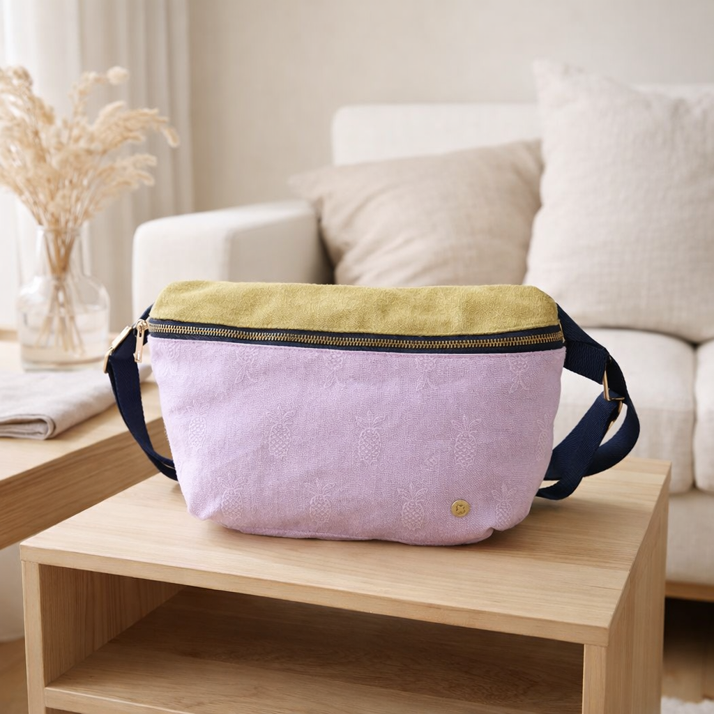 Sac banane Tricolo Lilas ananas 19 x 28 en situation