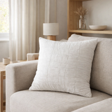 Coussin recyclé Titou Blanc 45 x 45 en situation