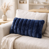 Coussin Alice Marine 30 x 50 en situation