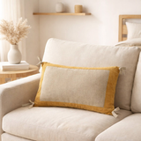 Coussin Elise Chambray Maïs 30 x 50 en situation