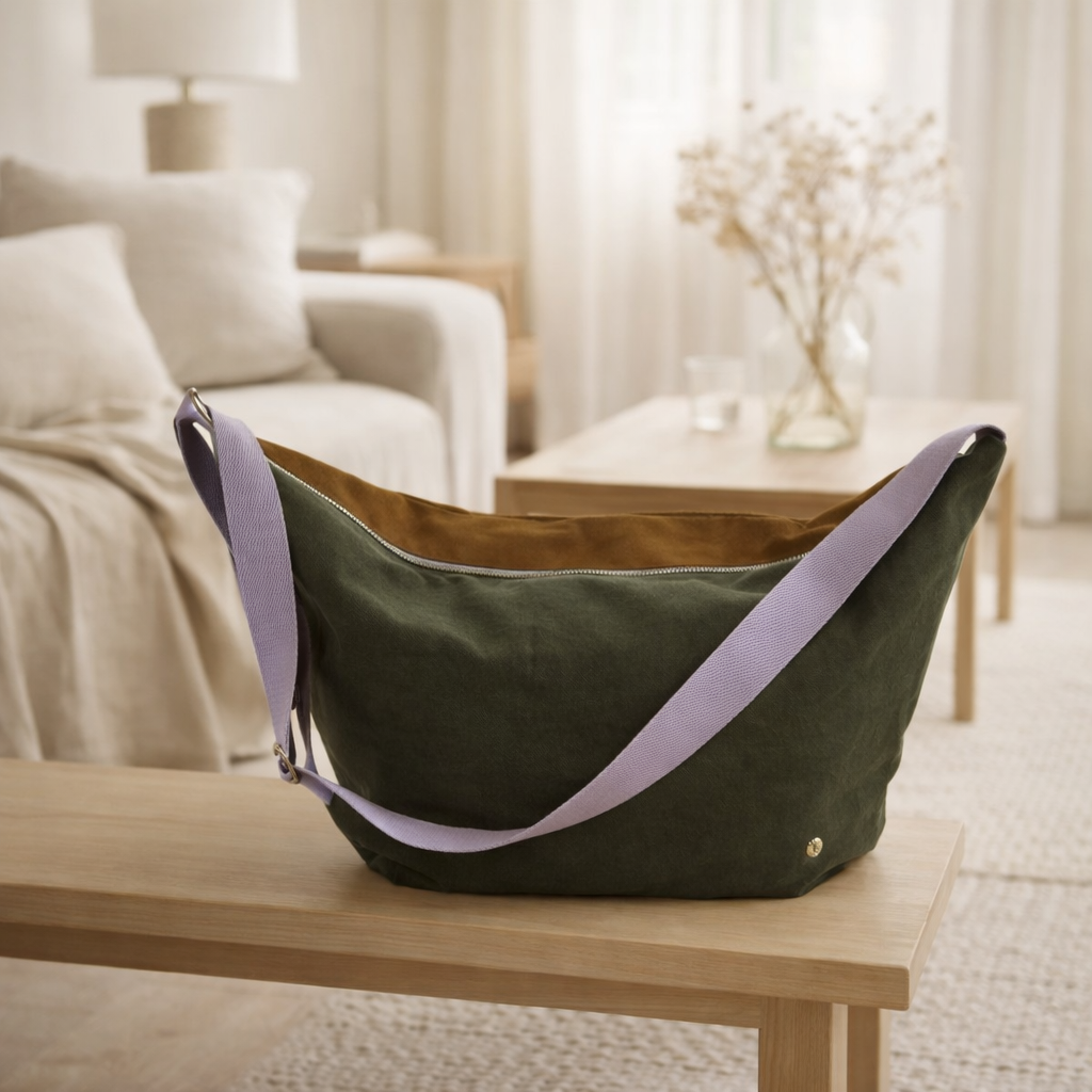 Sac demi-lune Tricolo Kale Nuts 53 x 28 x 12 en situation