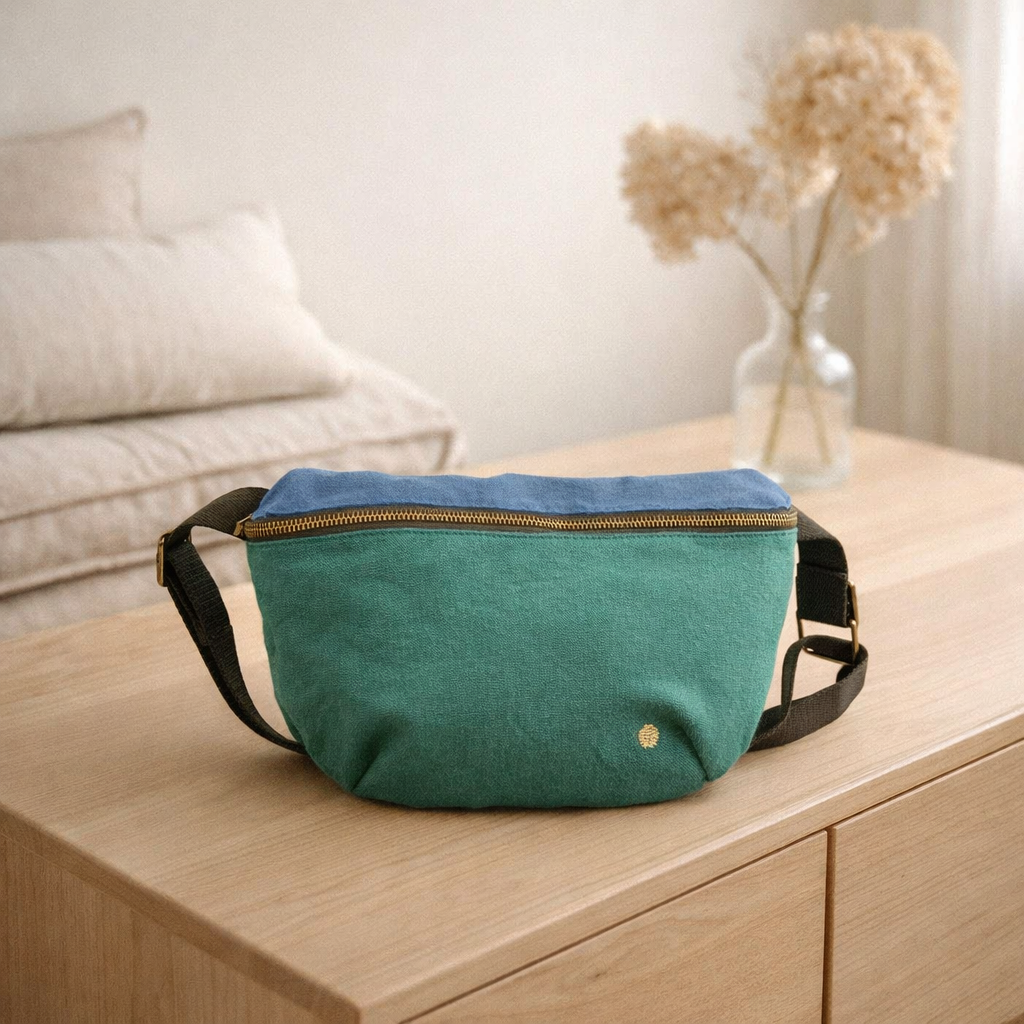 Sac banane Tricolo Détox bluetiful 19 x 28 en situation