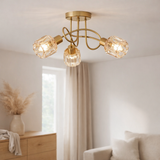Place LED à 3 places Josefa Gold, plafond en métal en or pour le salon, chambre, salle à manger, avec douille E14, pour salle à manger, salon, couloir ou bureau, Ø38 cm en situation