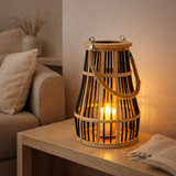 Décol Light Korbinien, y compris une bougie solaire pour le jardin et le balcon, de Rattan dans la nature, hauteur de lampe solaire 35 cm en situation