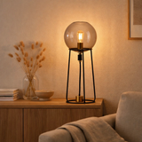 Lampe de table Stelo, lampe de table moderne en métal noir et verre fumé, socket E27, 71 cm de haut, pour salle à manger, salon, couloir ou bureau, en situation