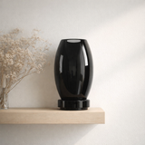 Vase moderne, design innovant, verre haut de gamme noir. RUD30 en situation
