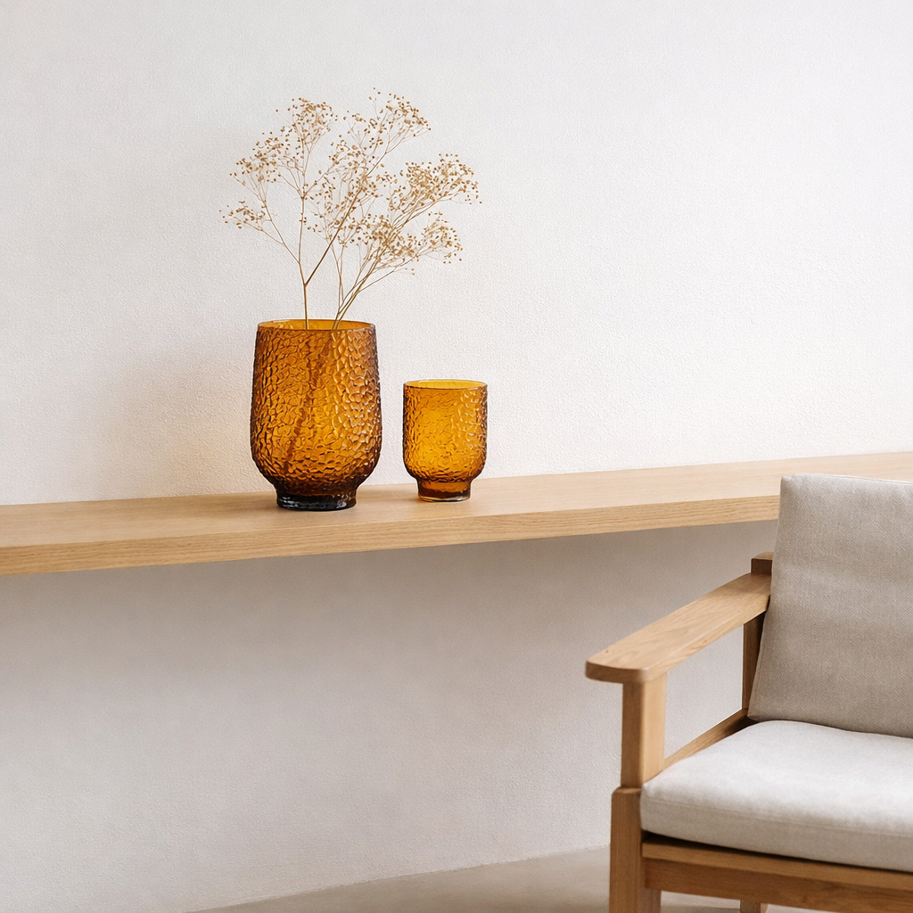 Petal Orignal Organic Shape Design Vase en situation