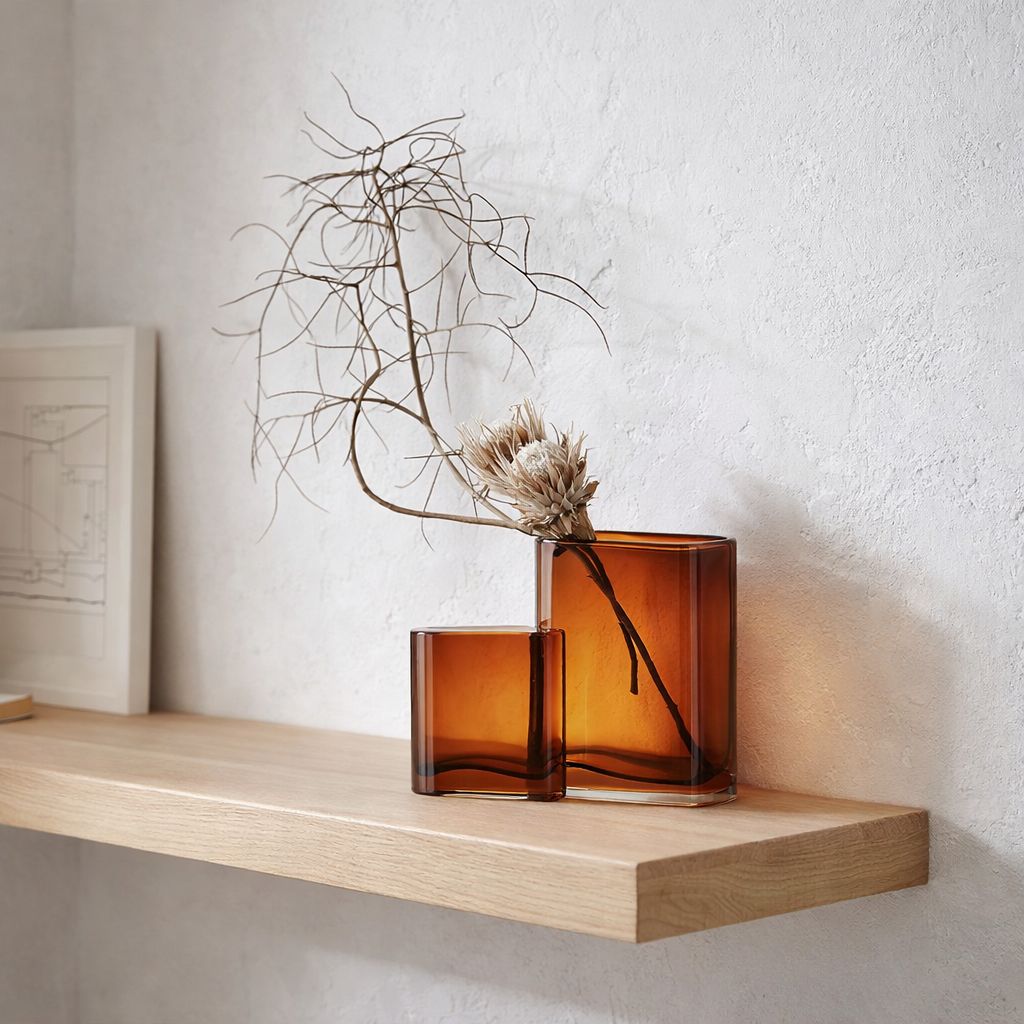 vase design moderne, forme spéciale, ambre, BAD30AM en situation