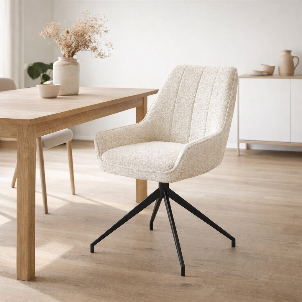 Chaise Montana - tissu peddy ecru - Turnet Black en situation
