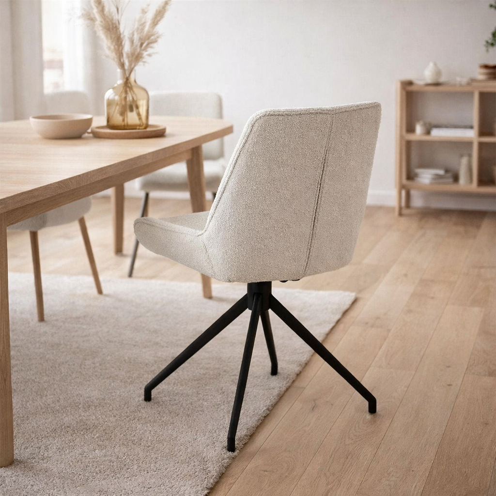 Chaise Montana - tissu peddy ecru - Turnet Black en situation