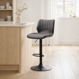 Tabouret de bar Bobby noir - tissu souple anthracite en situation
