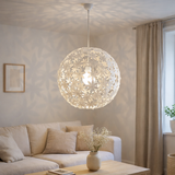 Pendentif prairie fleurie Ø 55 cm, fleurs en plastique, socket e27 en situation