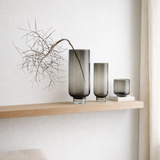 Vase en verre de luxe moderne de 9 mm d'épaisseur gris foncé, design sobre, très haut, OMAHA36GR en situation