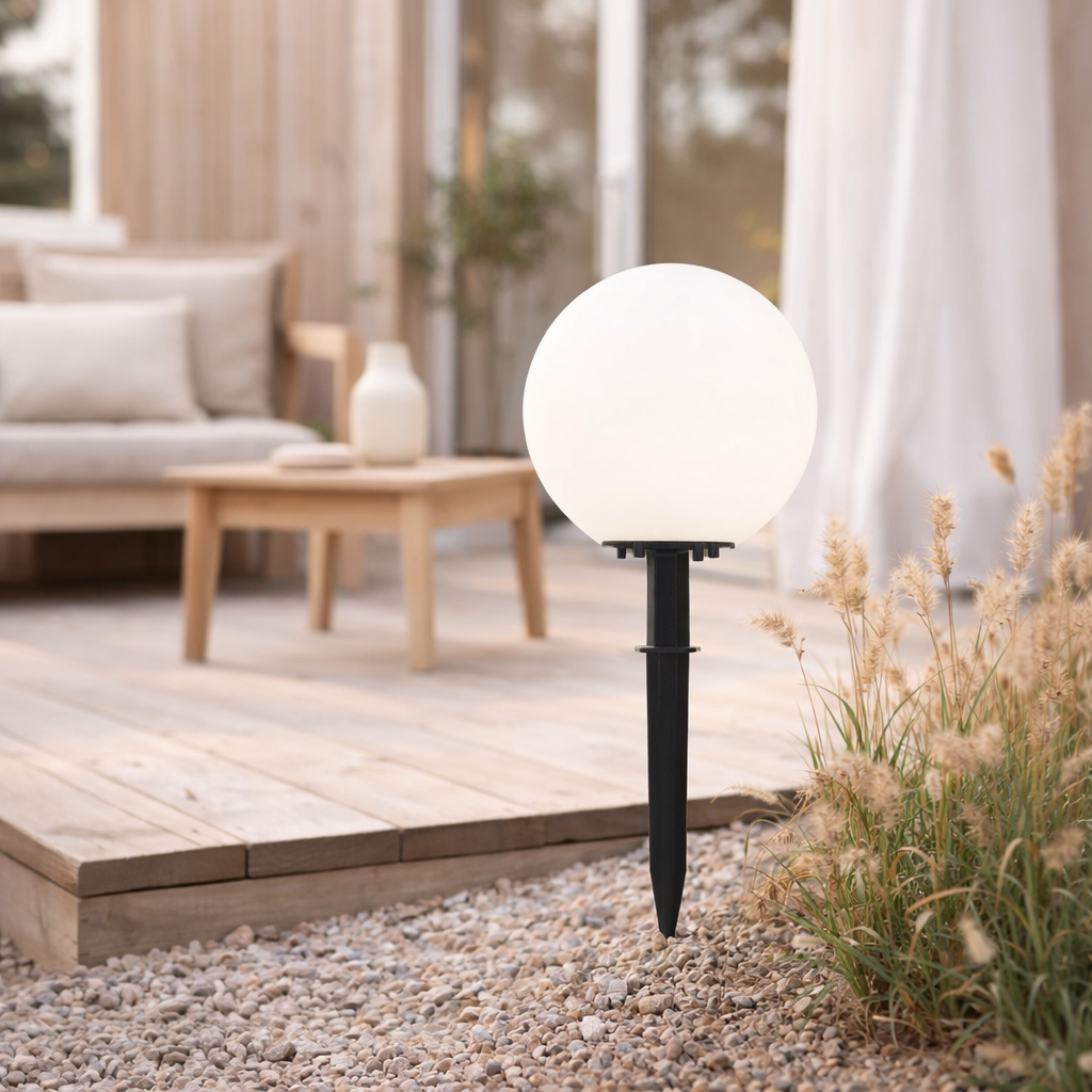 Extérieur Ball Earth Spit D: 20 cm balle en situation