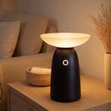 LED SOLAIRE LED Ada noir pour l'extérieur, lampe de table à LED en métal et en plastique 22,5 x 16 cm en situation