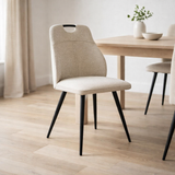 Adele Chair tissu rétro Bliss% 2303 Natural en situation