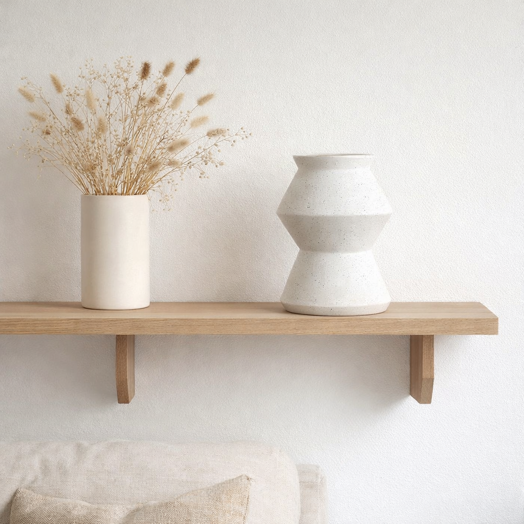 vase rond angulaire jaggy en céramique, CUZCO 27WH en situation