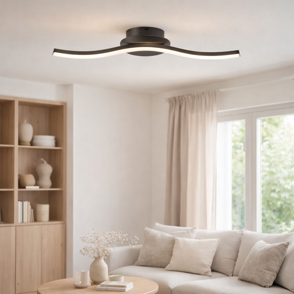 Mur / plafond LED Onda, plafond métallique et plastique en noir, avec des LED fermement intégrées, l'éclair en situation