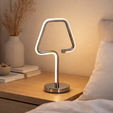 Lampe à poser LED Loop Line h: 30cm chrome en situation