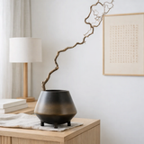 Nouveau bol design haut de gamme en céramique moderne East + West, OTA15BB en situation
