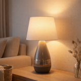 Lampe à poser en céramique Carrara h: 38cm en situation