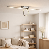 Plafond LED Boucle de 75 cm de long, en métal et plastique colorants en chrome en situation