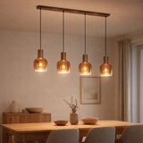 Lampe à la lampe pendentielle à 4 be Funda, lampe à pension rétro en verre de couleur ambre et en métal brossé en laiton, avec des verticales E27, 111 cm de long, 150 de haut, idéal pour la salle à manger, le salon et la cuisine. en situation