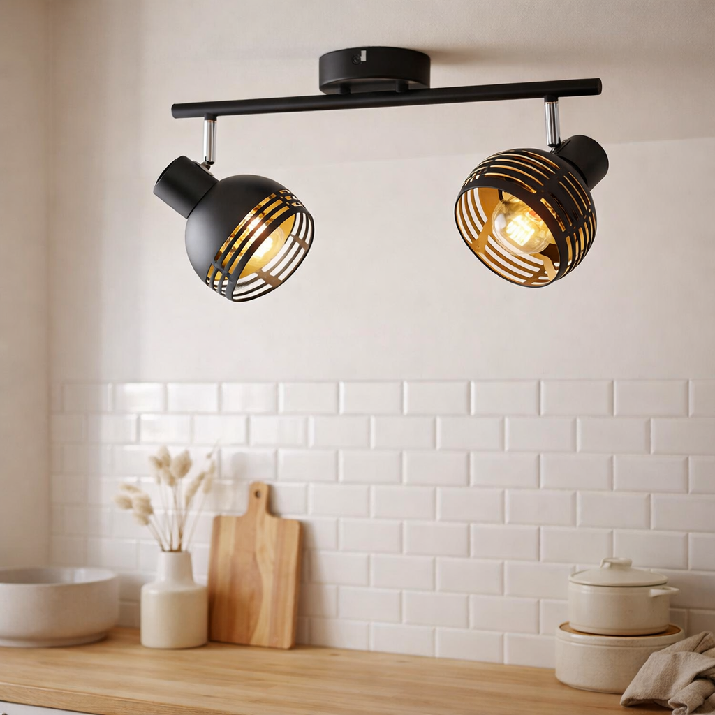 Mur et plafond à 2 places Casco en métal en noir, et or, avec socket e27, 36 x 12 x 15 cm. Éclairage élégant pour le salon, la salle à manger ou la cuisine. en situation