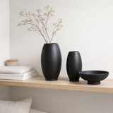 Vase moderne innovant, micro-ciment, Top Design, RUD22BK en situation