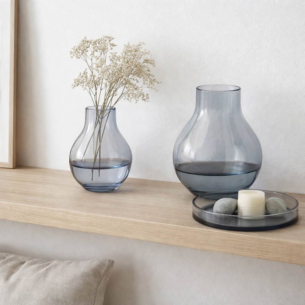 vase en verre classique moderne en forme d'ampoule, électrolytique : ENVIE 18SI en situation