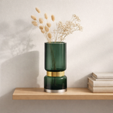 Grand vase en verre vert rétro futuriste de luxe avec or TRI 36 GE en situation