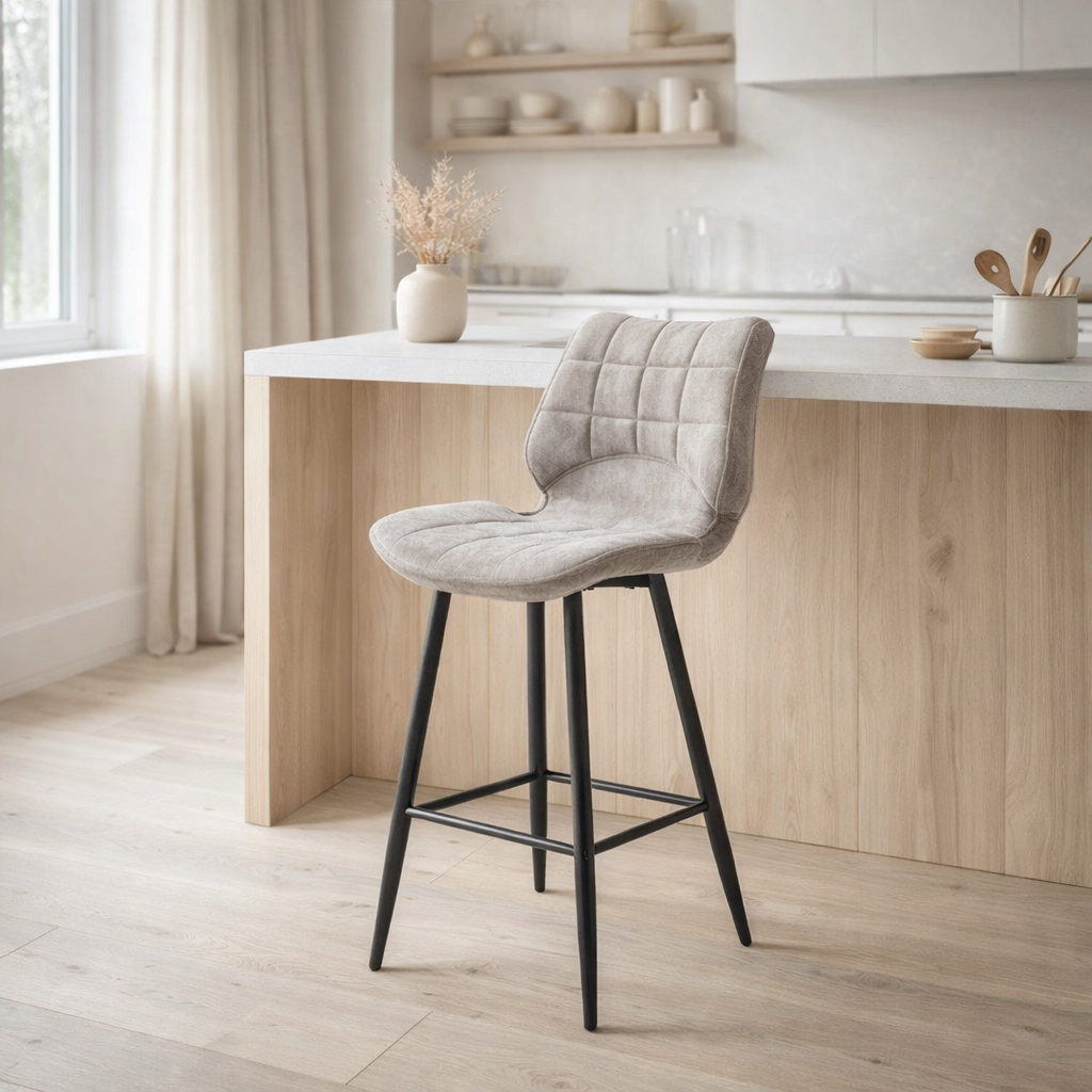 Tabouret de bar borgo noir tissu doux caillou en situation