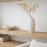 Vase moderne innovant, micro-ciment, Top Design, RUD22WH en situation
