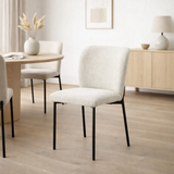 Ventura chaise tissu en peluche ivoire en situation