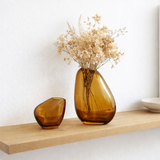 Vase moderne, forme organique très design, KOOKY16GR en situation