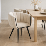 Chaise Breeze Beige (Ensemble de 2) en situation