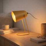Enchantement de lampe de table en situation