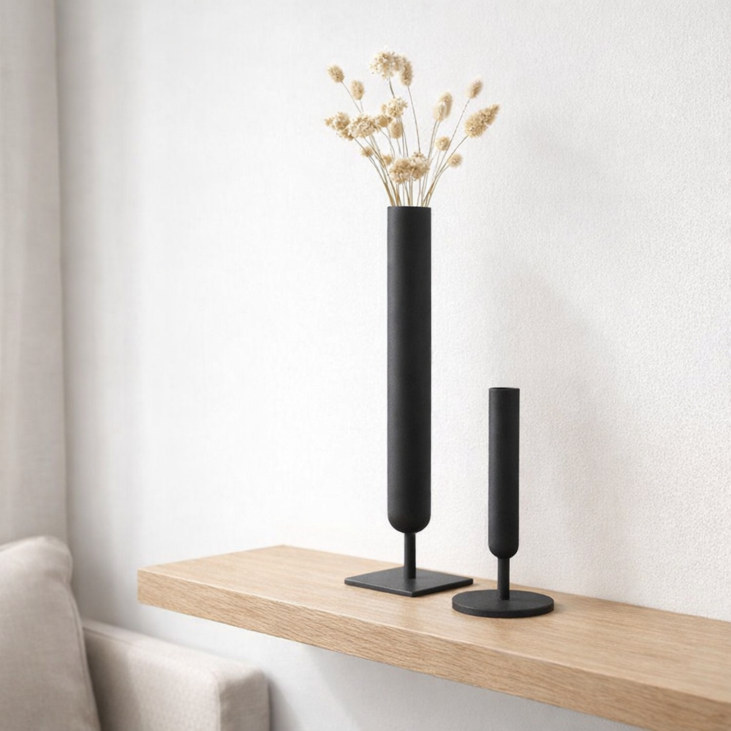 Le Vase Miss Slimsy - Noir - XL en situation