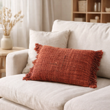 Housse de Coussin Oh My Gee - Rouge Cerise - 30x50 en situation