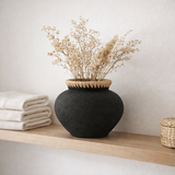 Le Vase Styly - Noir Naturel - M en situation