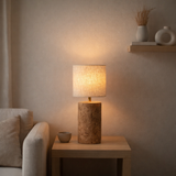 La Lampe de Table Totem - Boue - S en situation