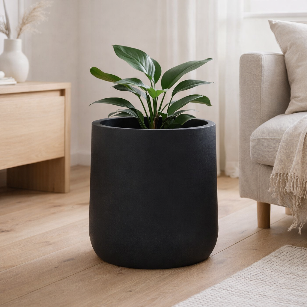 VENTE! Pot à fleurs - Portland Ø42 cm noir en situation