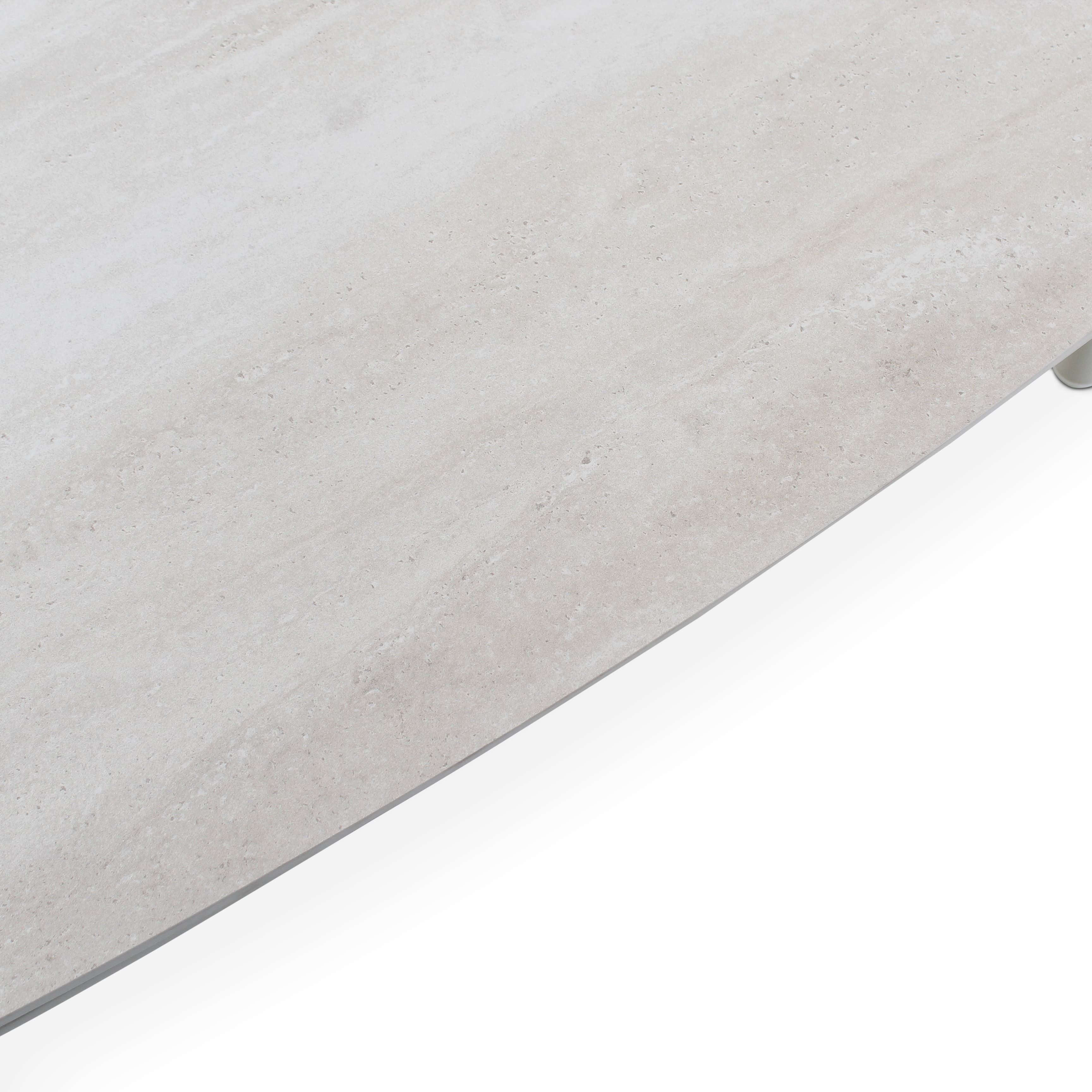 Table basse Liv en ambiance salon de jardin