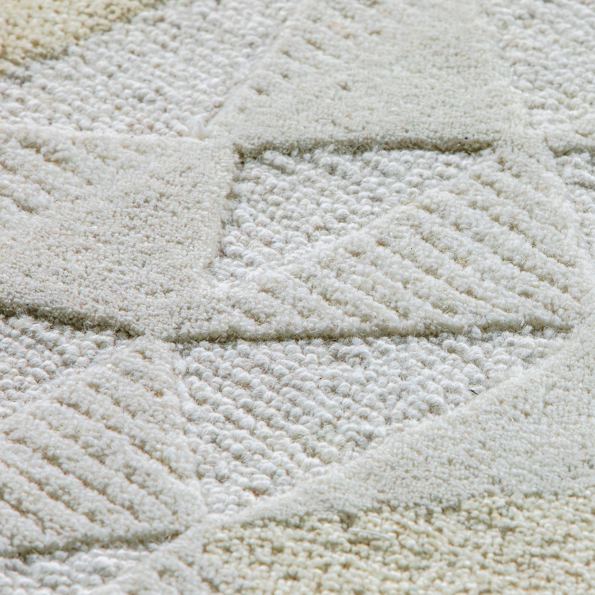 Tapis Bhoutan dans une chambre cosy, créant une atmosphère apaisante