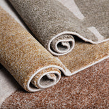 Tapis Pearl sur un fond lumineux, ajout de sophistication.