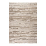 Détail du tapis Riga, surface moelleuse et design élégant